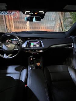 كاديلاك XT4